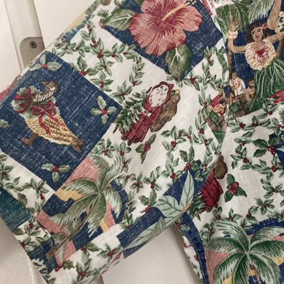 Vintage Reyn Spooner Mele Kalikimaka Hawaiian shirt 2004 - Picture 5 of 6